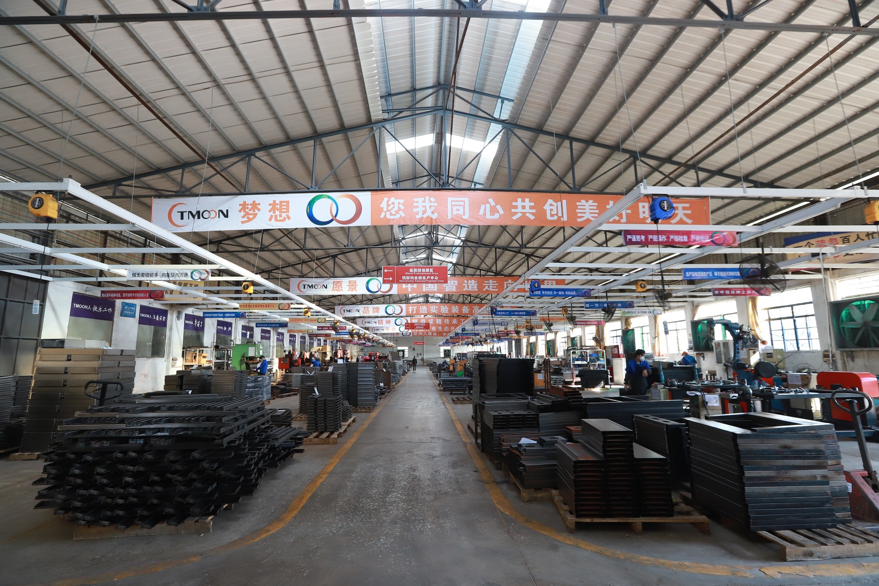 實(shí)驗(yàn)臺(tái)鋼制車(chē)間